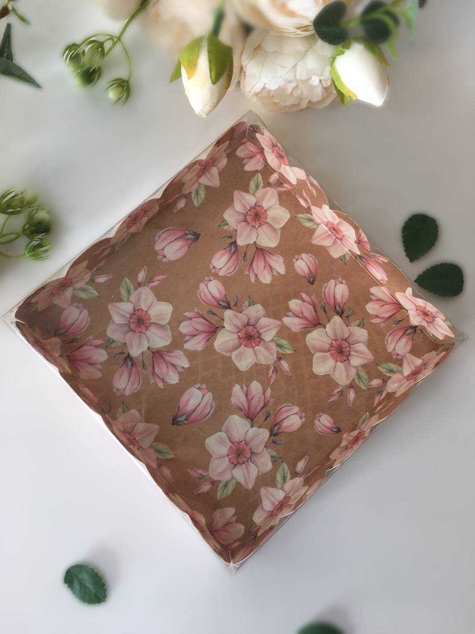 Коробка с прозрачной крышкой волна 15 см "Нарциссы" — изображение 3